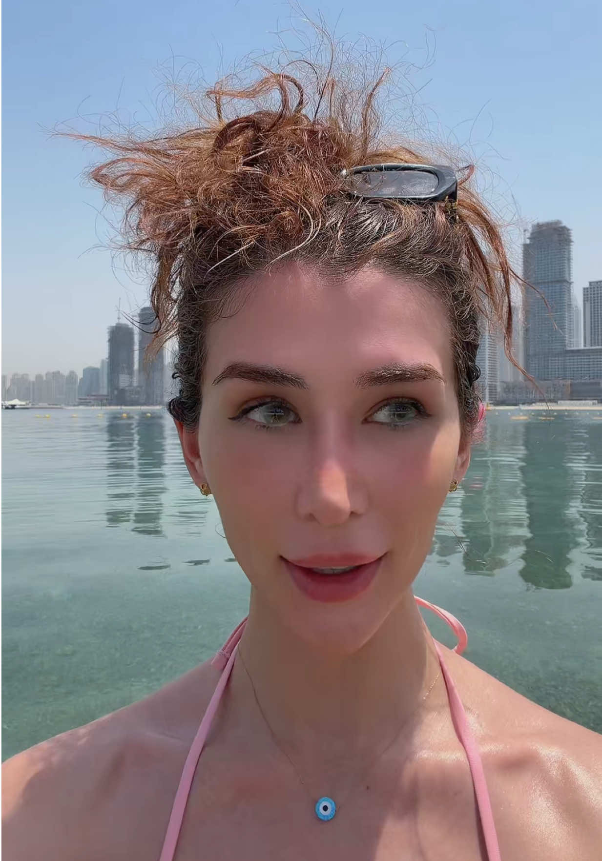شعندها السمكة 🤨🐠🤣 #fyyyyyyyyyyyyyyyy 