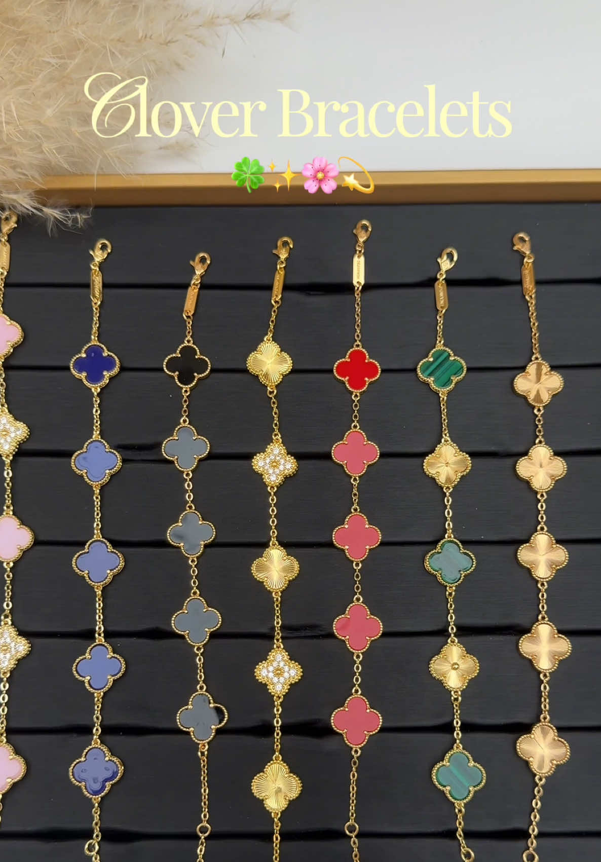 Quality Clover Bracelets😍 So perfect✨ 🏷️₦8,500 EACH‼️ Please note: Jewelry Box attracts an extra fee.  How to order: Kindly send us a DM, message us on WhatsApp (081 5850 5980), or click the link in our bio 💕