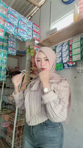 Jujur ini menurut ku kaya aneh 🗿