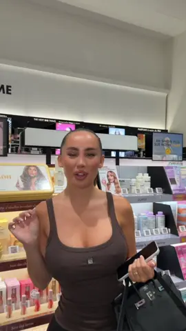 150€ chez Sephora 🤩 Qu’est-ce que vous auriez pris, dites-nous en commentaire 🤍 #ama #sephora #cadeau