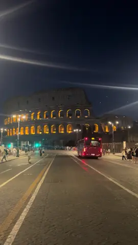 Colosseo - Roma  Buona serata a tutti 🌎 🥰  #colosseum #rome #roma #italytravel #italy 🇮🇹 