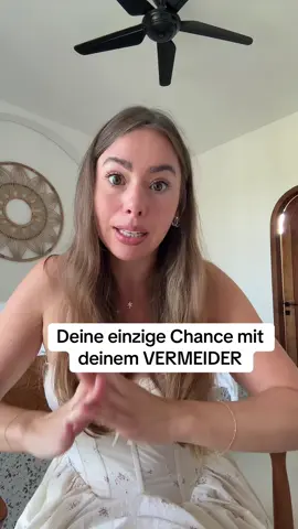 Lerne endlich deinen Vermeider zu verstehen & gesunde Beziehungen zu führen 🩷✨ Du bist mehr wert als ständiges Betteln um Liebe! Ich bin Vivian, selbst ehemalige Vermeiderin,  mittlerweile in einer sehr gesunden Beziehung Coach für gesunde Beziehungen ✨ Klick den Link in der Bio und sicher dir ein 0€ Beratungsgespräch um endlich aus diesem Drama herauszukommen.  Wolke 7☁️💕 wartet auf Dich!  Anzeige  #beziehungen  #vermeider  #beziehungsstil