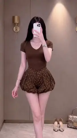 #thoitrangnuxinh #trendingvideos #oufits #fyp 