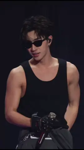 perfect banget emang suami akuu #perthtanapon #perthsanta 