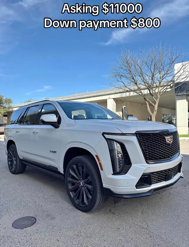 🔥 2025 Cadillac Escalade-V 🔥 6.2L Supercharged V8 • AWD Crystal White Tricoat | Escalade-V Performance ✔ Panoramic Sunroof ✔ 55” Curved Touchscreen ✔ AKG Studio 37-Speaker Sound ✔ Heated & Cooled Seats w/ Massage ✔ Rear Entertainment ✔ Night Vision ✔ 360° Camera ✔ Power Steps ✔ Air Ride Suspension ✔ 24” Wheels Only 120876miles ✅clean title  Financing available ✅ #cadillac #cadillacescalade #luxury #fyp #viral 