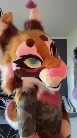#fursuitmaking #furrytiktok #fusuitmaker #fursuittutorial #tiktok 