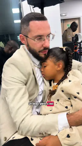 Merci pour tous les moments que tu partages avec elle, pour ton soutien, pour les éclats de rire, les conseils, les attentions et la présence rassurante que tu lui offres. Tu contribues à son bonheur et à son équilibre bien plus que tu ne l’imagines. Sache que tout ce que tu fais compte, et que je vois tous les efforts que tu fournis. Merci d’aimer notre famille comme tu le fais. Je t’aime ❤️
