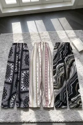 Celana Motif Wanita Kallyoutfit Rayon Kulot Panjang Garis Kain Adem Lembut   https://vt.tokopedia.com/t/ZS9jTVoSK2yr5-juKRE/ #celanakulot #kallyoutfit #flashsale #outfitideas #ootdfashion 