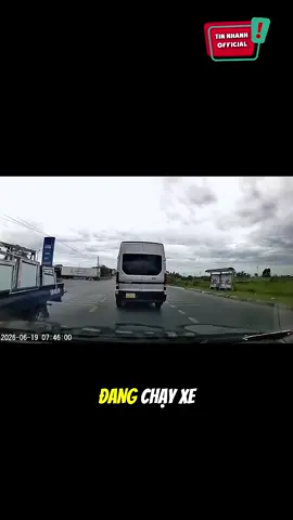 Hành động tuyệt vời của các anh CSGT: #shorts #viral #fyp #congan #xuhuong