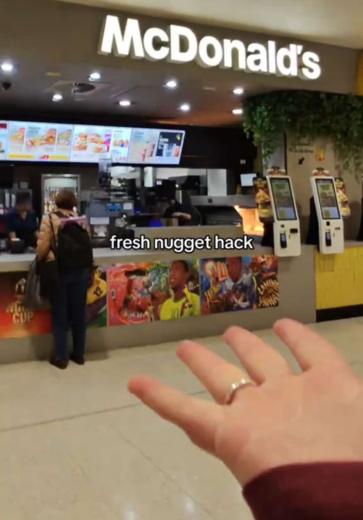 always fresh at 11am or 5pm imo #nuggets 