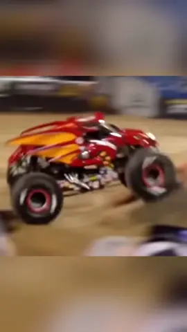 Spannende und mitreißende Monstertruck-Rennen #MonsterTrucks #MonsterTruckRacing #Skills #Crazy #Exciting