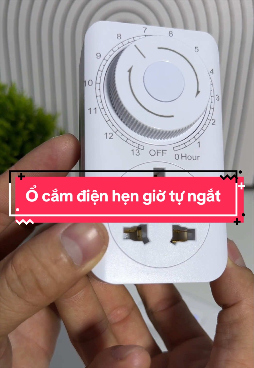 Mua nắng nóng này ở nhà có thêm 1 ổ điện hẹn giờ tự ngắt sẽ giúp tiết kiệm điện hơn cho gia đình. #ocamdienthongminh #ocamhengio #thinhtutap