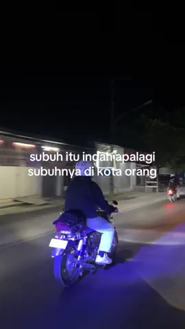 vibes subuh di kota orang🥶🥶 #lintasbali #touring #cblombok #cb 