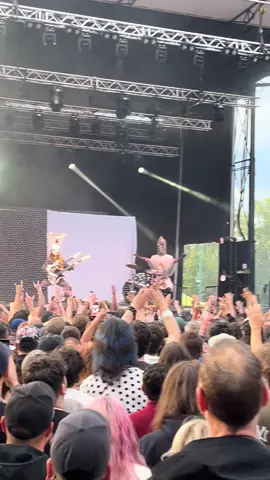 Les frères de poitrine à Joliette hier! En forme! #anginedepoitrine #angine #joliette #obadi.  À tous les haters merci on n’a pas besoin de plus de fans. Ils sont déjà plus célèbres que ce qu’ils auraient pu penser un jour. 