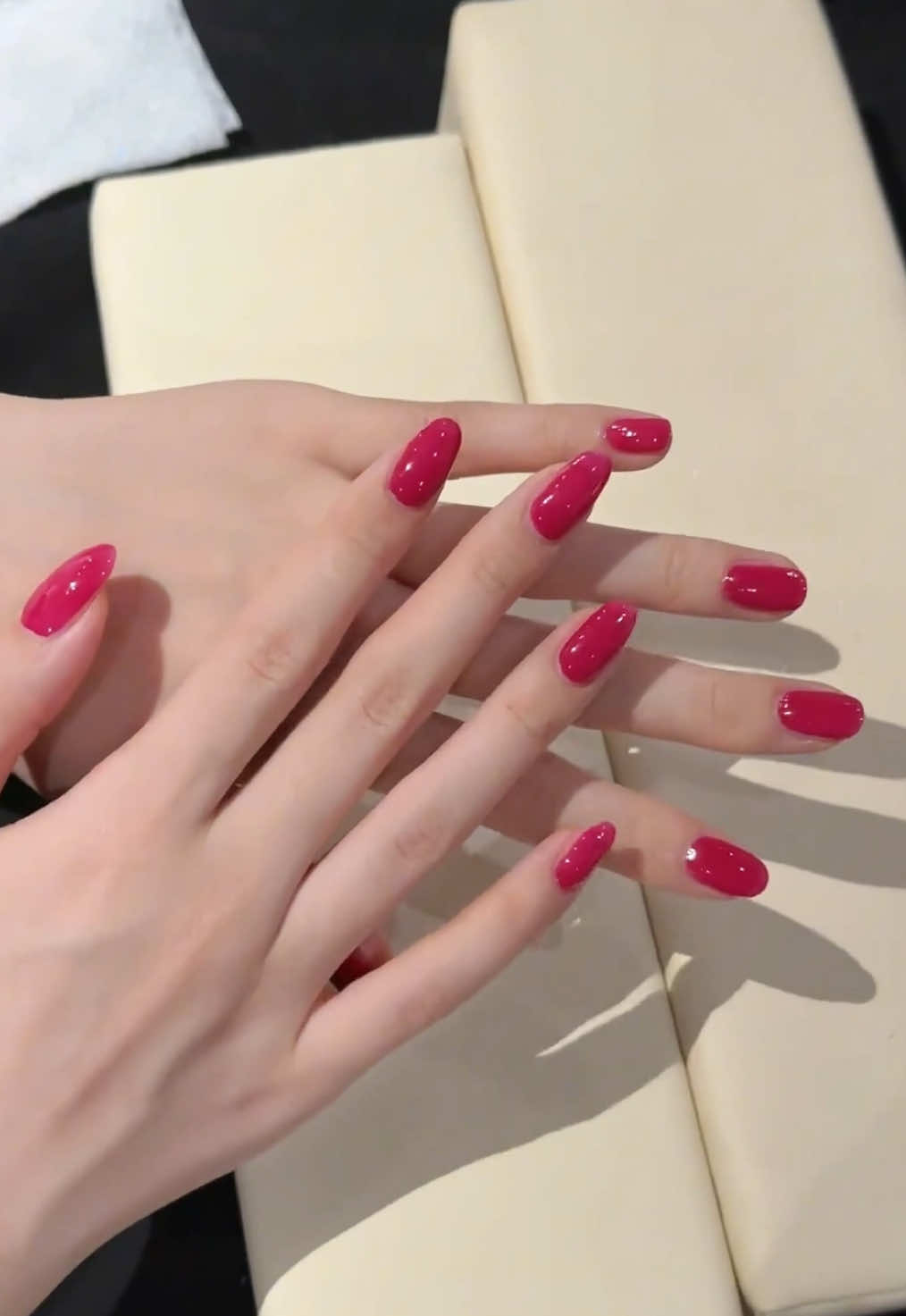 Esmalte de gel #esmalte #esmaltedegel #uñas #modopartido #seasonaltrend💅 