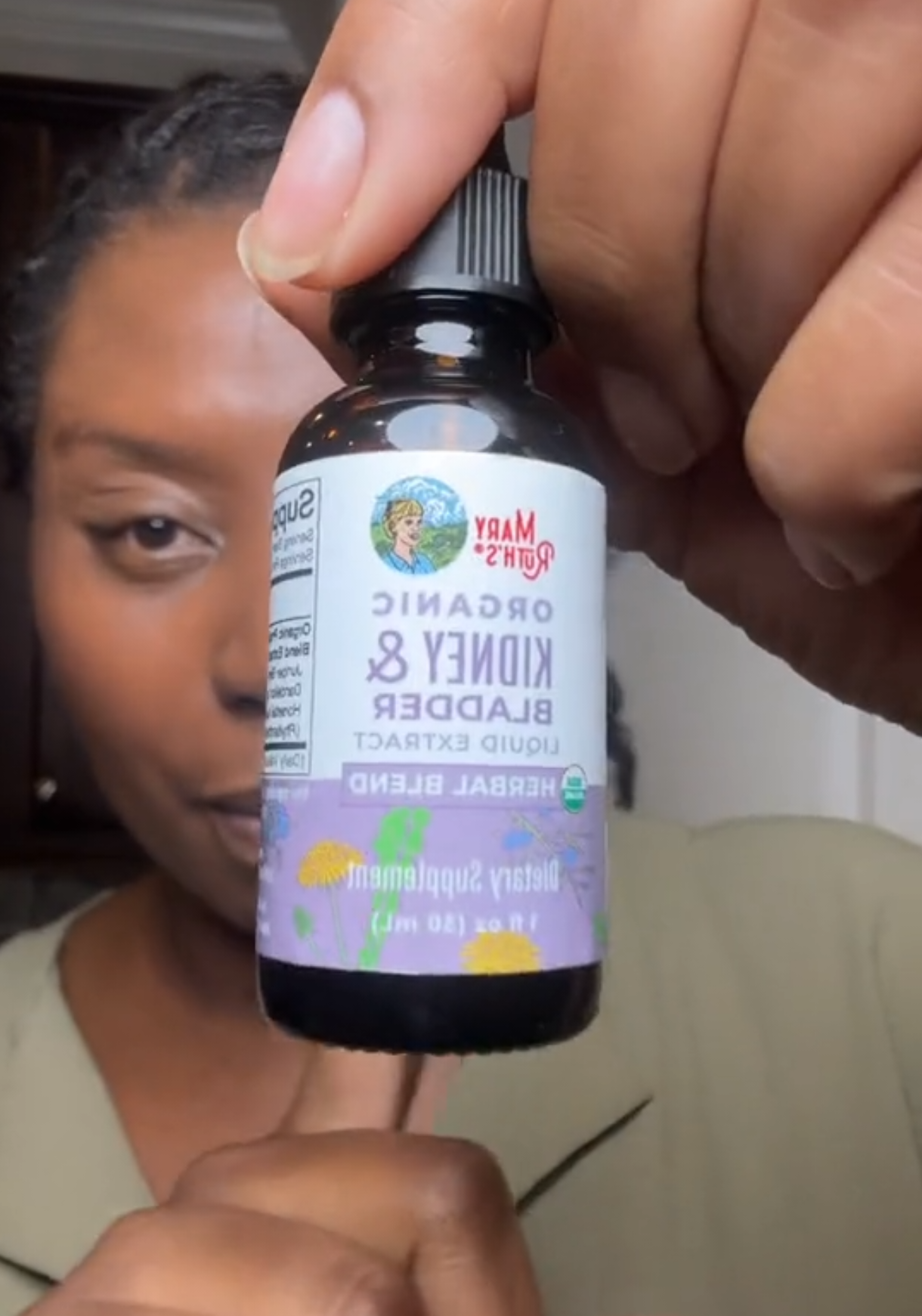 What herbal drops are used in routines for kidney and bladder wellness? MaryRuth’s Kidney & Bladder Support Drops are often included in supplement habits centered on urinary wellness using a liquid herbal blend in an easy-to-use dropper format. Dropper formulas are commonly added into routines by people who prefer liquids because they can fit smoothly into daily habits and are easy to layer alongside other supplements. #TikTokShopDealsForYou #SummerWins #DealsForYouDays #MaryRuths #KidneyBladderSupport