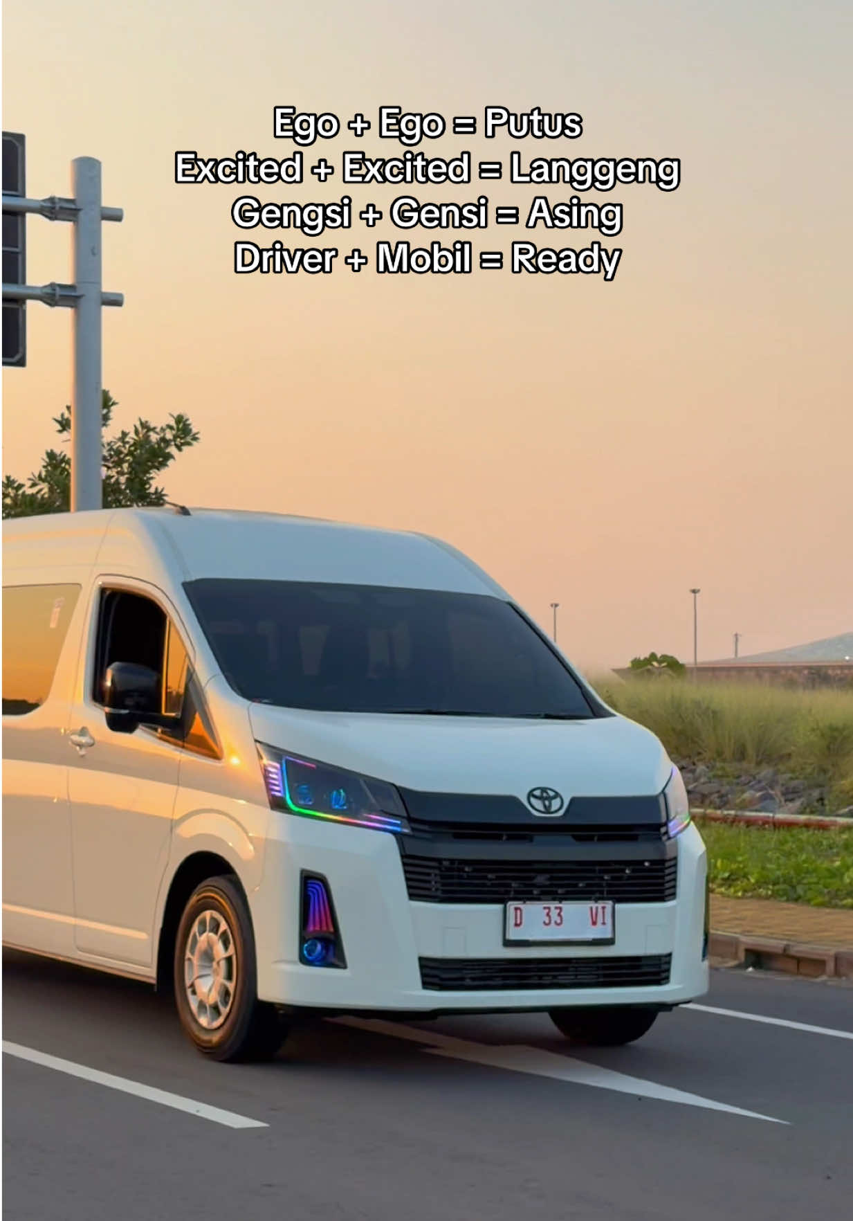 Reservasi : 082 123 789 02 @depi🪐  #hiacetulungagung #hiacepremio #sewahiacetulungagung #utamatrans #hiace