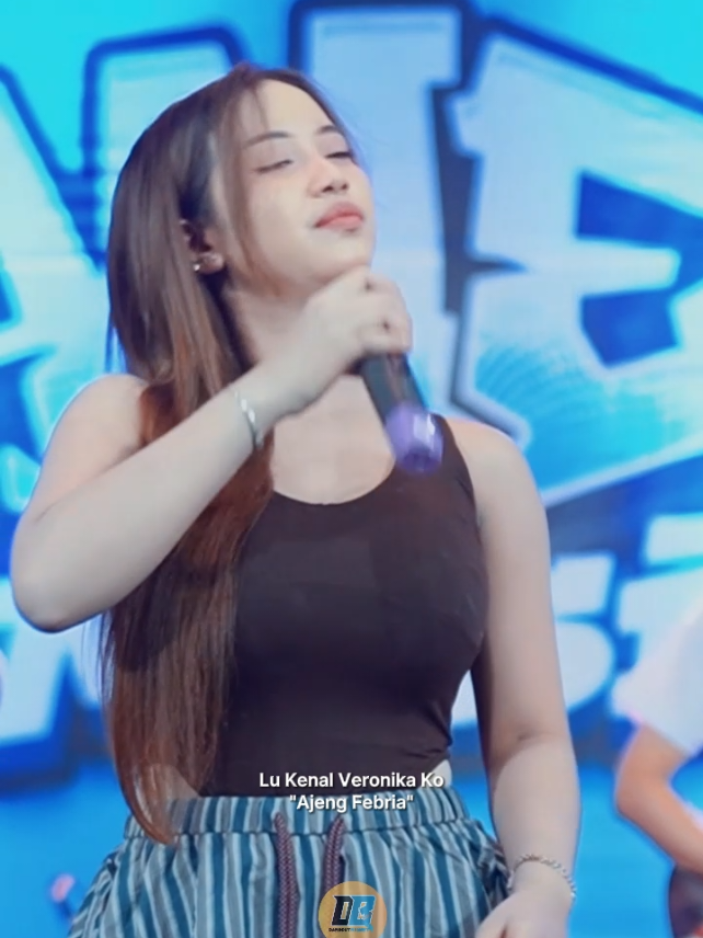 Ajeng Febria - Lu Kenal Veronika Ko #ajengfebria #lukenalveronikako #musicstory #fypシ゚viral #ganesamusic 