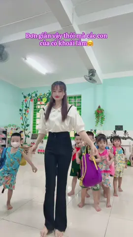 Cô ơi, cho con quay với cô🤣🤣#côgiaomầmnon #viraltiktok 