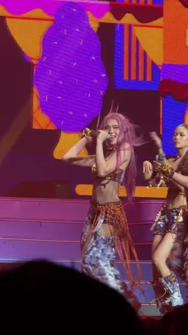 SUGAR RUSH STACEY FANCAM INTRO #BINI_SIGNALS_MANILAD2 #BINI_SIGNALS_WORLDTOUR_2026 #bini #binistacey