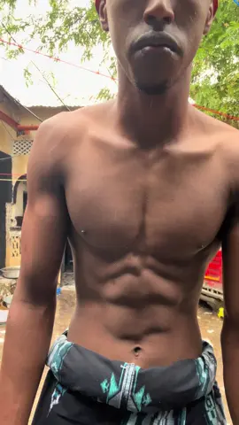 No pain no gain 📸 #homeworkout #problemskinsolutions #viralvideo #Fitness #somalitiktok12 