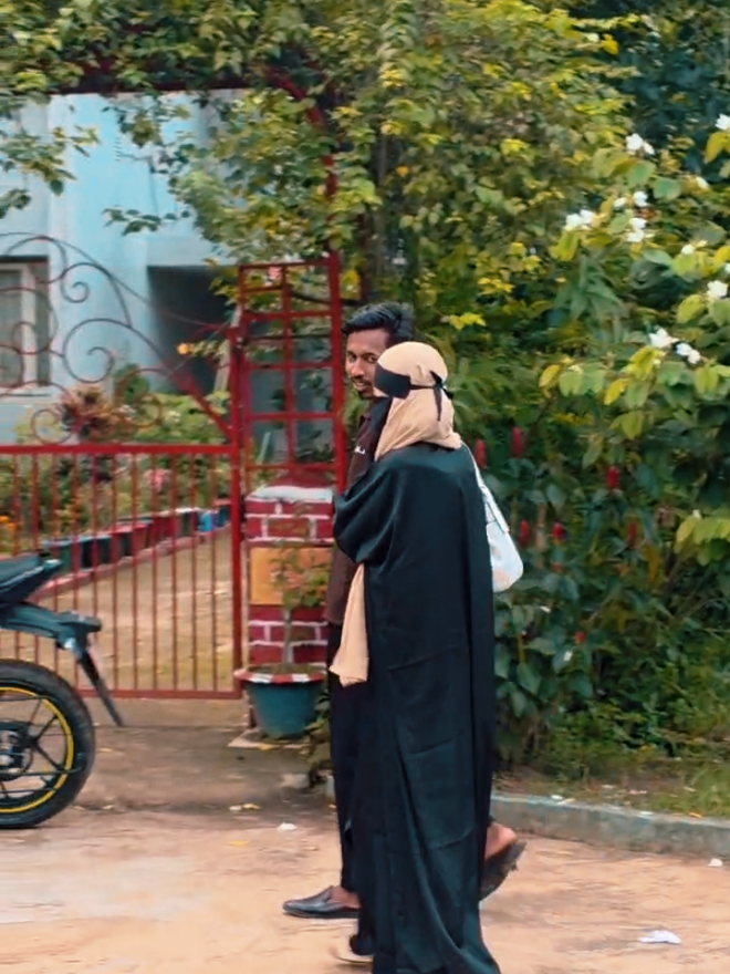 ভাল লাগে তার সাথে হাত ধরে গুরতে🫣🤗🥰