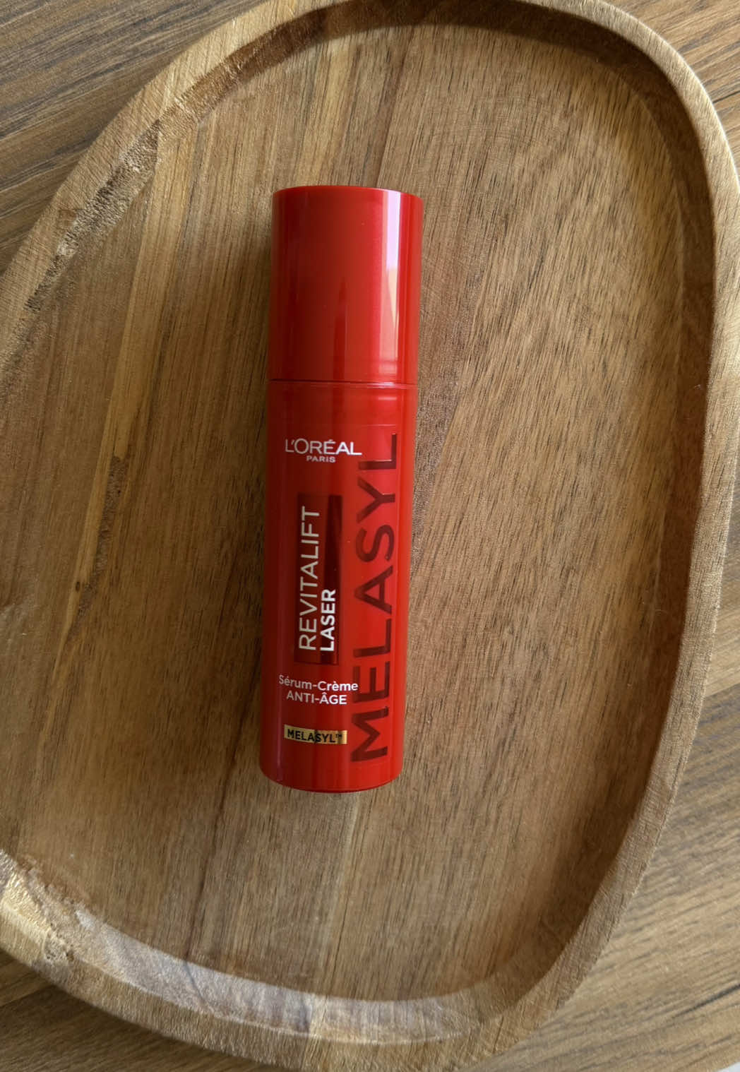 Ma mère l’adore, elle a adopter dans sa routine ✨ En partenariat avec L'Oréal Paris Skincare  @L’Oréal Paris  *Produit offert  #lorealparis#melasyl 