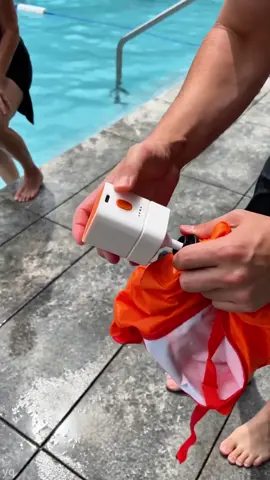 The solution to all my inflatable problems this summer. The perfect mini travel air pump #poolessentials #beachmusthaves #DealsForYouDays#beachday 