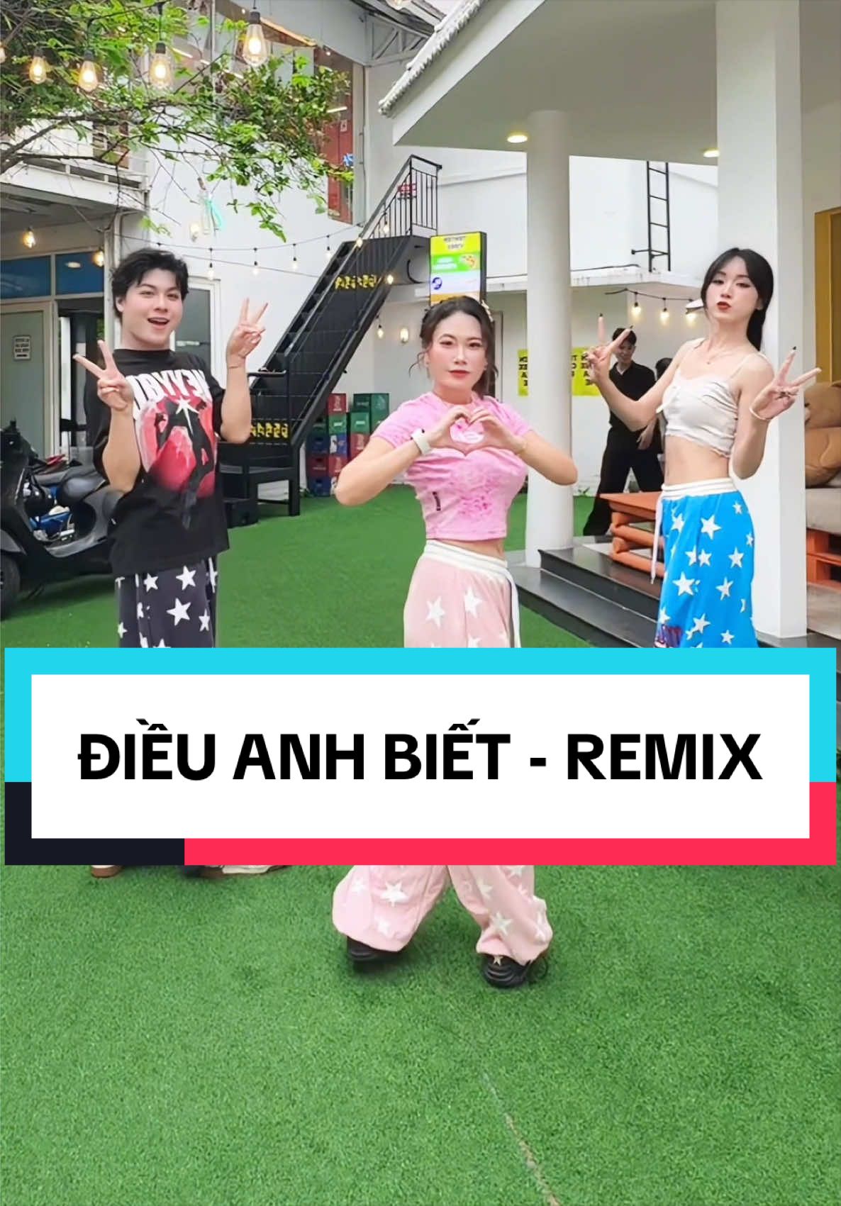 ⚠️‼️ Cảnh báo: có giật mình 😂 (Dc @LOY 🇻🇳) | 👖@EDGE CLOTHING 38 #dieuanhbiet #vulaci #tiktokdancevn #tiktokgiaitri #zennie @Kiet Tran @_Lâm Hân_🐣 
