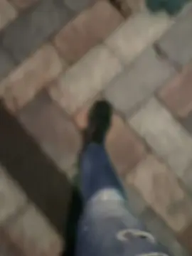 Petertje is wel heel erg hardleers Peter kwam voor een 15 jarige meisje naar station Almere centrum toe toen ie mij zag verloor ie opeens zijn tong denk ik want hij was niet echt spraakzaam en dacht dat ie jezus of xman of heilige maagd maria was door hele tijd een kruis te slaan💀 ach ja ik hoorde weer “stemmetjes” in m’n hoofd dus heb ik een mooie salade van hem gemaakt door hem onder te spuiten met salade dressing🍀✅ support je mij in mijn om vrouwen en kinderen heilig te houden en wil je een kleinigheidje doneren tikkie link in bio🍀                                       Wij zijn Nederland♥️🤍💙
