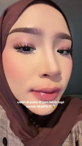 kalian udah cobain cushion nya @DAZZLE ME INDONESIA belum? bagus bgt tau😭🙏🏻 #cushiondazzleme #BeautyTok #fyp 