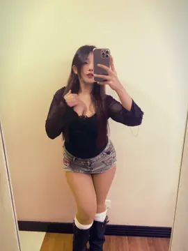 #မြင်ပါများပီးချစ်ကျွမ်းဝင်အောင်လို့🤒🖤 