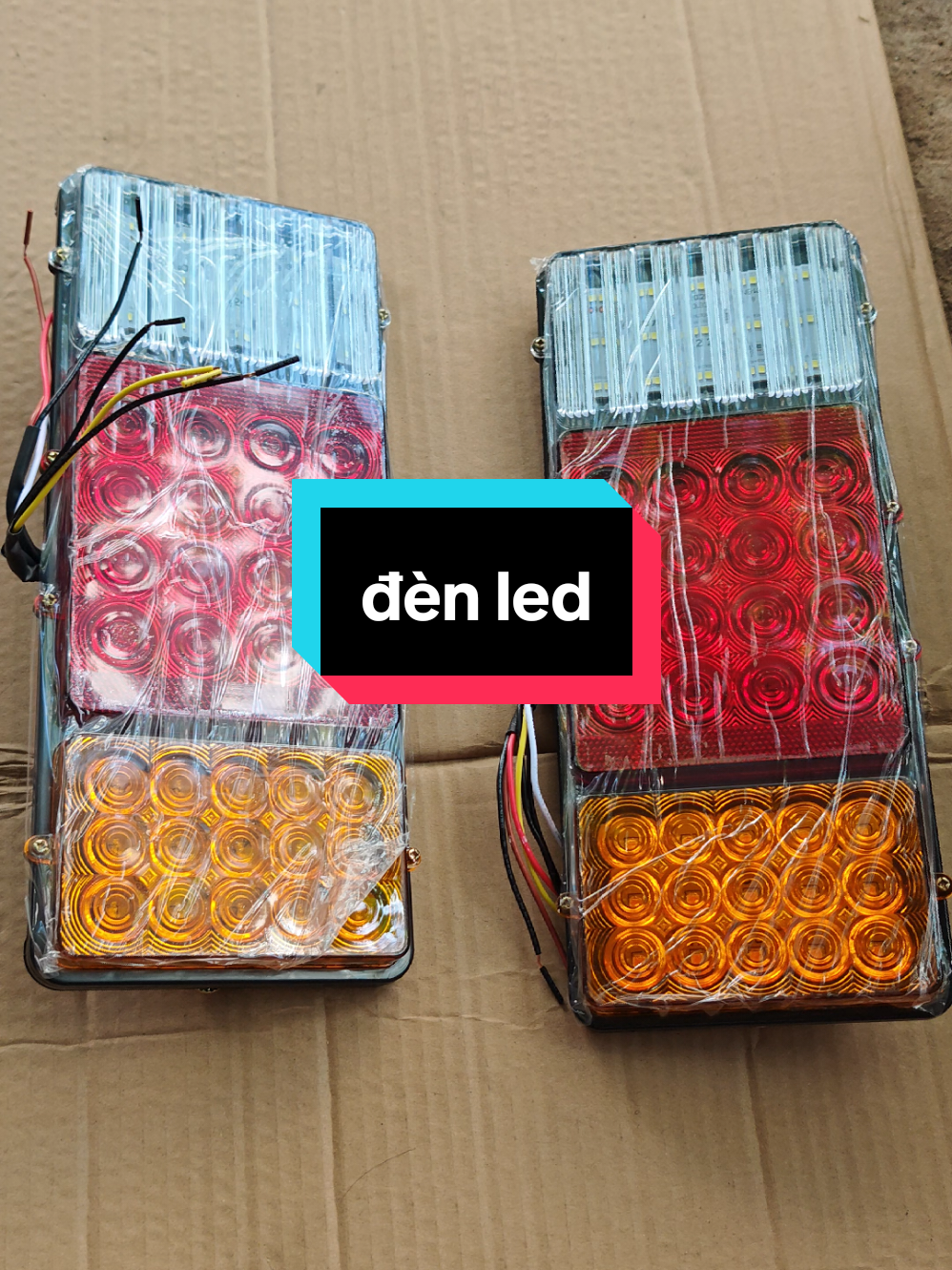 đèn hậu led 3 màu lắp cho tất cả các dòng xe 