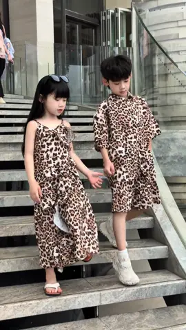 Set đồ diện đôi nhà đủ nếp đủ tẻ😍#thoitrangtreem #banhkisd #outfitideas #xuhuongtiktok #viral 
