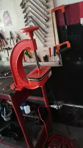 Máquina De Remendo Camara De Ar Profissional 220v Viluz Pneu 220v