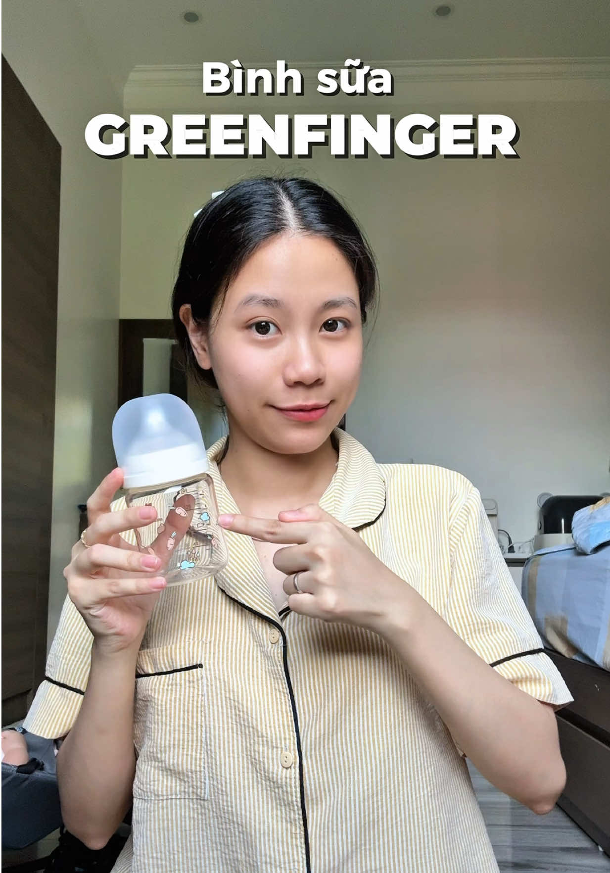 Bình sữa greenfinger. Bình này nổi sẵn gòi ai cũng biết 🤣