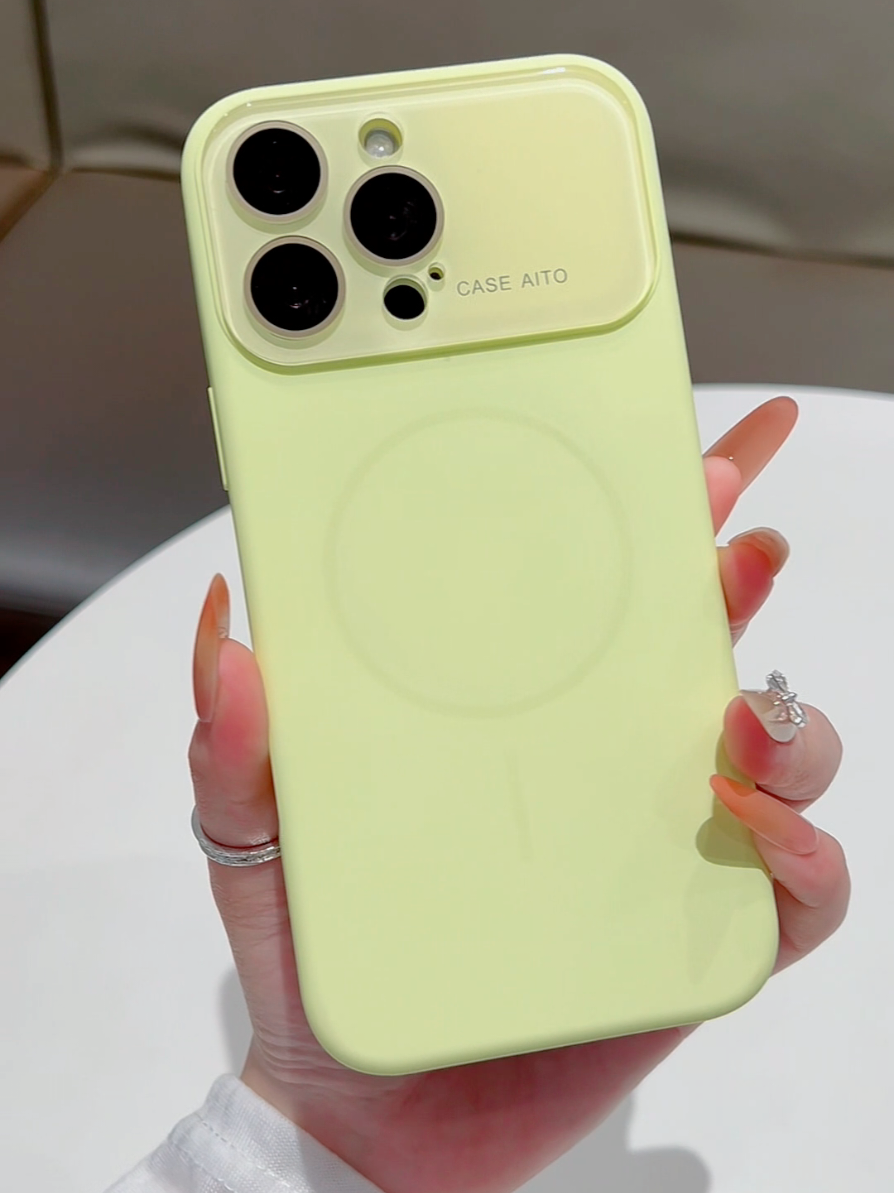 Butter yellow silicone magnetic phone case💛 #phonecase #iphone17promaxcase #dealsforyoudays  #summerwins  #tiktokshopcreatorpicks  #aesthetic  #fyp  pq