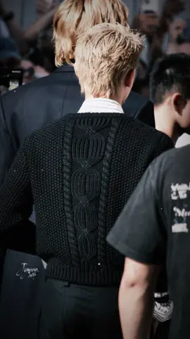 phần thưởng cho người thức khuya#jamescortis #JAMES #chaoyufan #CORTIS #JAMESxSaintLaurent 