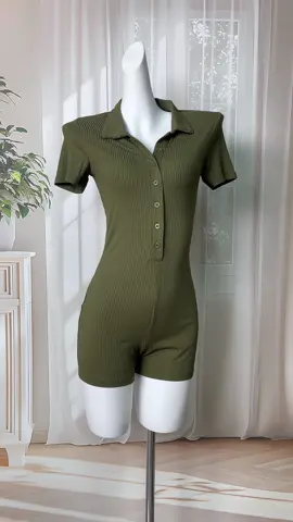 So compy!!!#jumpsuit #romper #bodysuit #fashion #OOTD #summerwins #spotlightfinds #dealsforyoudays #comfortable #tiktokshopblackfridaysale 