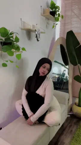 mood nak sedih2 je ni walaupun tengah happy takde benda pun nak disedihkan, biasalah perempuan kan hmmmmm 🥹😭🤣