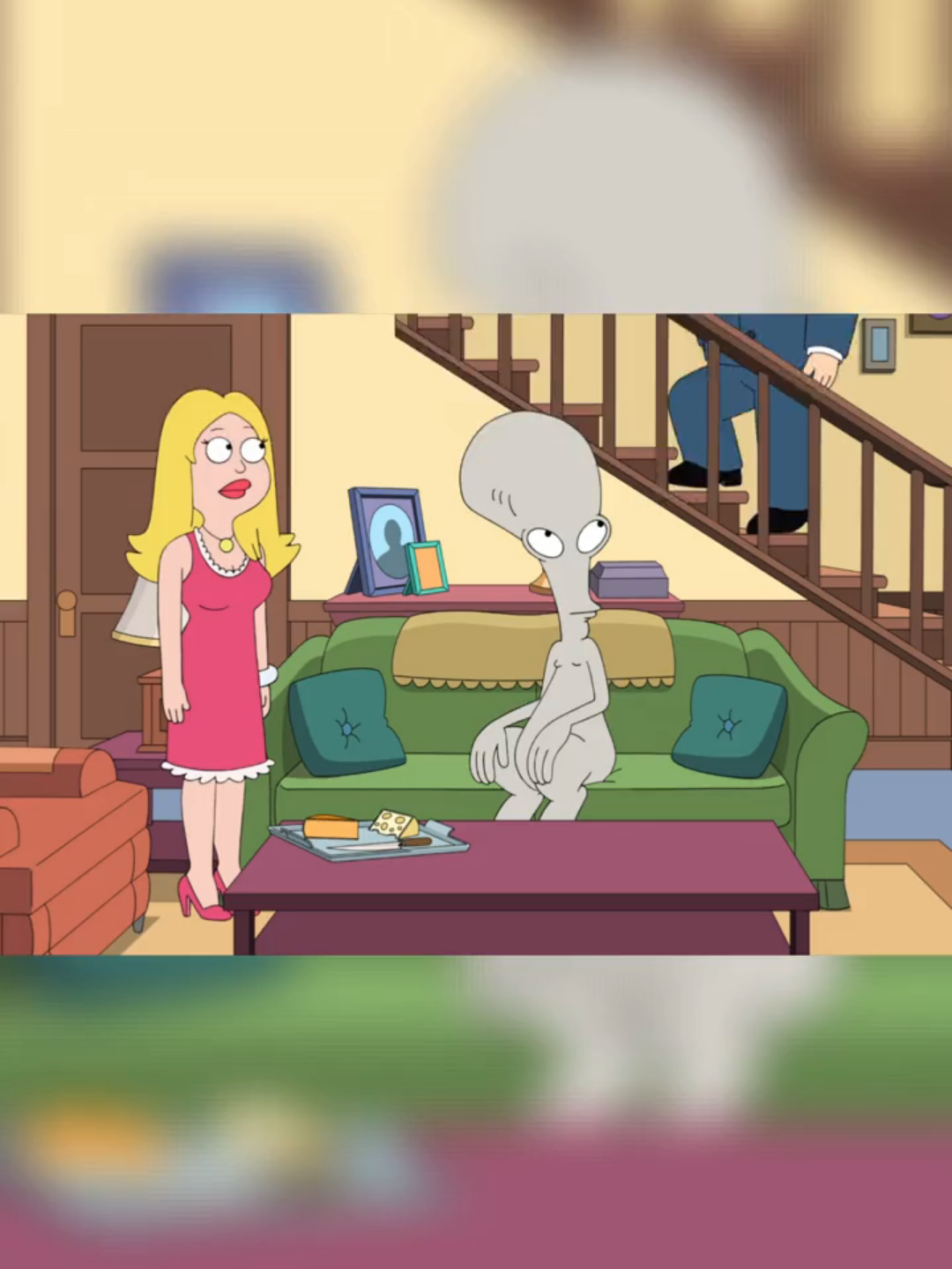 La trama comienza (zonaplay.tv) #americandad #rogersmith #francinesmith #jeff