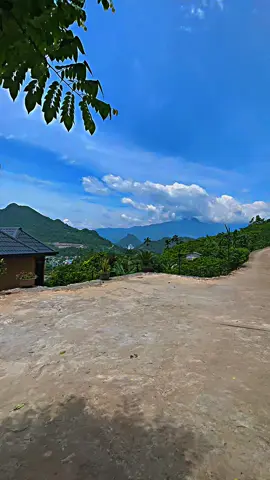 #CapCut  #QuangMatTroi #ThienNhien #HomestayHaGiang “Hôm nay tại Hà Giang xuất hiện quầng mặt trời tuyệt đẹp. Một khoảnh khắc hiếm gặp giữa bầu trời trong xanh, khiến ai cũng phải dừng lại ngắm nhìn. ☀️✨ Bạn đã từng nhìn thấy hiện tượng này chưa?”