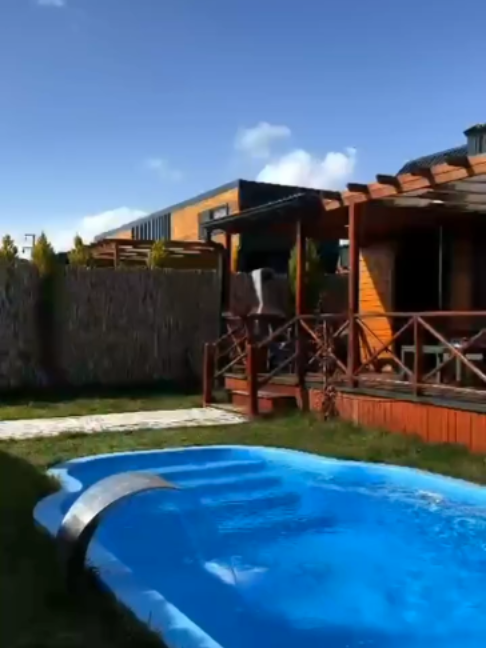 Romantik bir kaçamak, jakuzili odalar, özel havuz seçenekleri ve doğayla iç içe huzurlu bir konaklama deneyimi… Elite Escape Holiday Village’da kendinize özel bir an ayırın. Yerinizi ayırtmak ve detaylı bilgi almak için hemen bizimle iletişime geçin. Bilgi ve rezervasyon: 0212 729 00 01 - 02 WhatsApp: 0532 056 85 16 📍 Çatalca / İstanbul #EliteEscapeHolidayVillage #EliteEscapeVillage #Çatalca #JakuziliOda #ÖzelHavuz