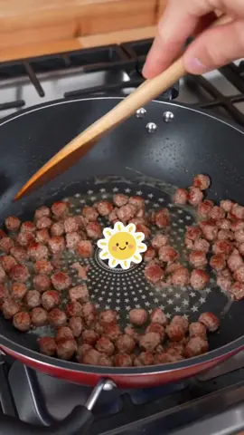 ¿Cansada de que tus comidas se quemen de un lado y queden crudas del otro? Este sartén de hierro ligero soluciona tus recetas gracias a su triple fondo que distribuye calor uniforme y una superficie antiadherente de alta calidad. Incluye su tapa de cristal, es muy ligero de manejar y se limpia en segundos sin esfuerzo. Toca el carrito naranja de aquí abajo para conseguir el tuyo en promoción antes de que finalice la oferta.#sartendehierro #cocinafacil #sartenantiadherente #utensiliosdecocina #dealsforyoudays 