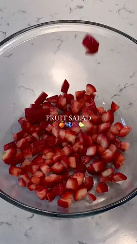 Fruit salad pt.2 🍓🫐😩 #trending #fyp #asmr #fruit #fruits 