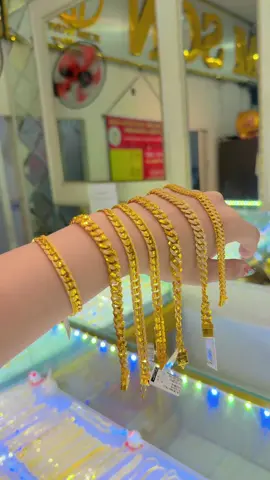 Cả nhà ủng hộ shopp nhoaaa #giavanghomhay #tiemvangkimkimson #giavang9999 