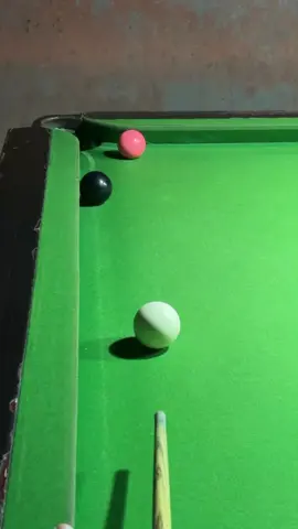 What's the Smarter player Here? #SoccerSeason2026 #LIVEIncentiveProgram #PaidPartnership #billiards #snookertipsandtricks 