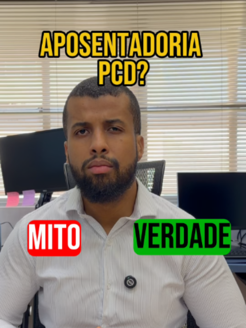 Você sabia que a aposentadoria PcD é considerada a melhor aposentadoria do INSS hoje? 💡 E que muita gente que tem direito deixa passar por não conhecer as regras? Aqui vão 6 dúvidas respondidas de forma direta. Aposentado PcD pode continuar trabalhando? Sim! ✅ Pode trabalhar normalmente, na mesma empresa, sem precisar trocar de cargo ou função. Esse é um dos grandes diferenciais dessa modalidade: deficiência não é invalidez. Pode sacar o FGTS ao se aposentar? Pode sim. ✅ O saque do FGTS é um direito garantido na concessão da aposentadoria PcD, assim como o recebimento do 13º salário todo ano. Precisa ter nascido com a deficiência? Não. ❌ A deficiência pode ter surgido ao longo da vida. Mas se tiver nascido com ela, isso pode antecipar ainda mais a data da aposentadoria, pois o tempo de contribuição na condição de PcD começa a contar desde o início. Deficiência leve também dá direito? Sim! ✅ Leve, moderada ou grave, todas dão direito à aposentadoria PcD. O grau influencia apenas no tempo de contribuição exigido. Pode acumular com o BPC? Não. ❌ São benefícios diferentes. O BPC é assistencial, para quem nunca contribuiu e tem baixa renda. A aposentadoria PcD é para quem trabalhou e contribuiu com a condição de deficiência. Quem já recebe um precisa optar. Conteúdo só para informar sobre direito previdenciário. Cada situação precisa ser olhada com calma e de forma individual.