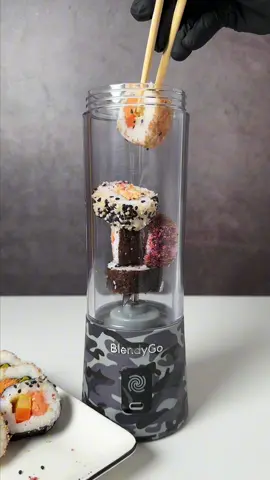 Sushi 🍱 vs portable blender BlendyGo 3 😎 #asmr #viral 