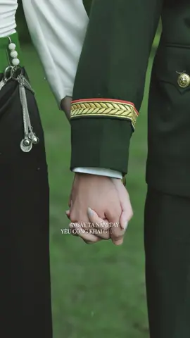 #capcut “Ngày mình nắm tay, nỗi buồn thầm lặng phía sau”.#xh #tiktok #bodoi 